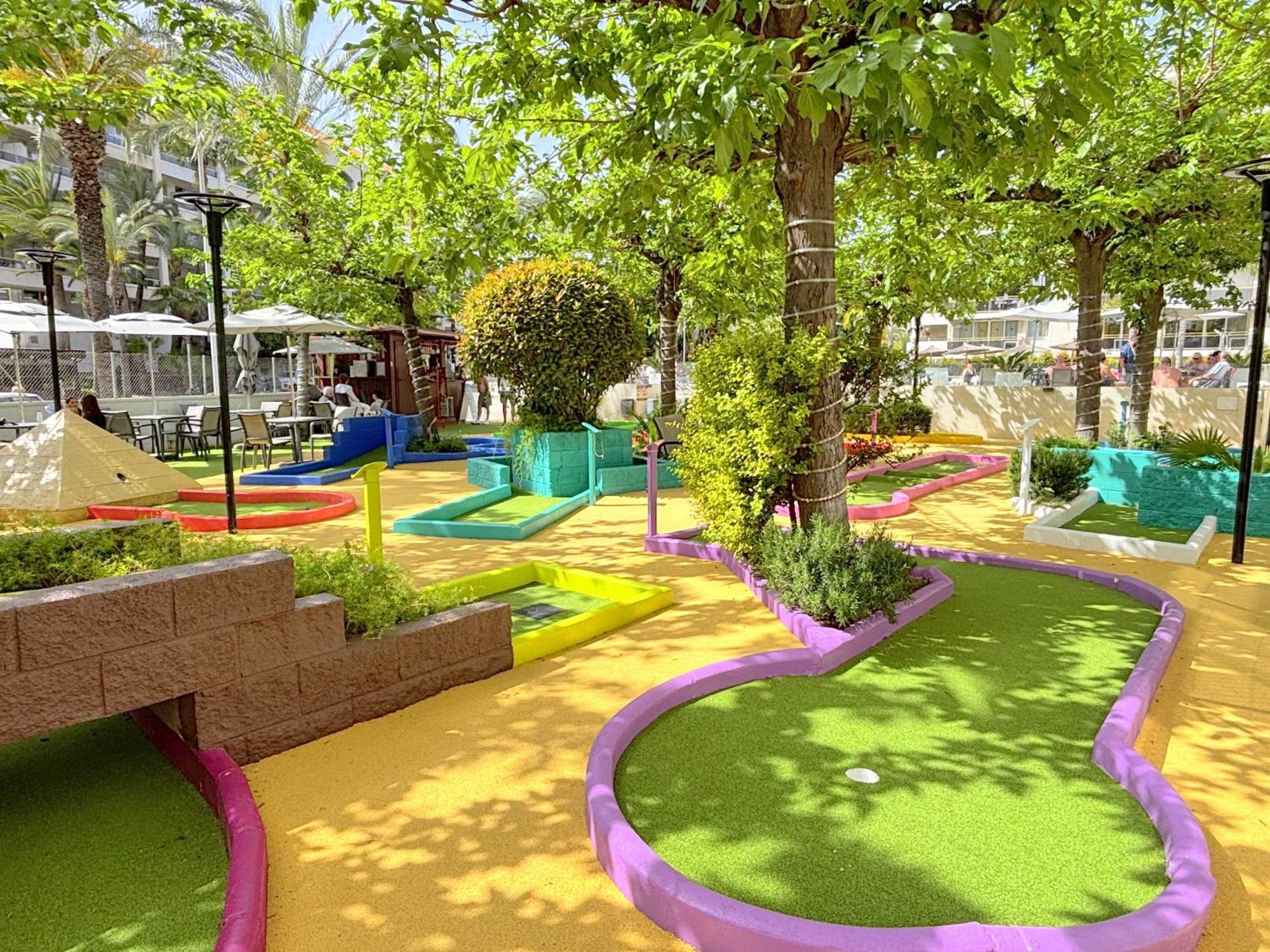 Rentalmar Navarra Family Suites Salou Zewnętrze zdjęcie
